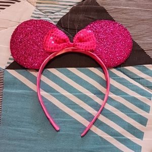 Dark pink Minnie ears